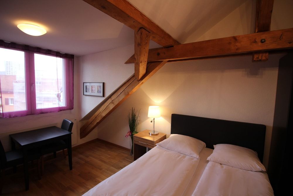 Swiss Star Hard Bridge 3