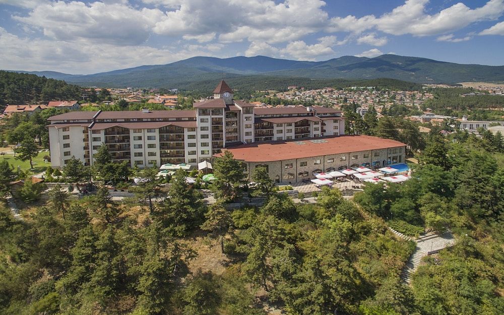 SPA Club Bor Hotel & Wellness 4 étoiles à Velingrad