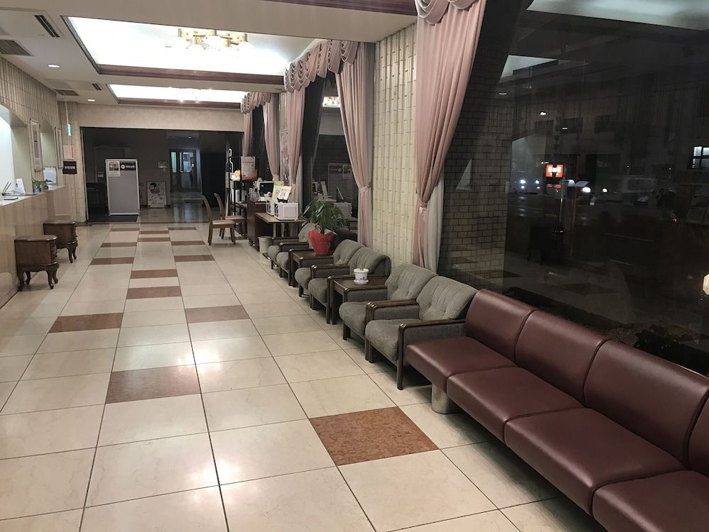 Hotel Crown Hills Matsuyama 2