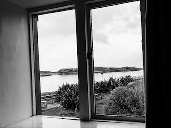 The Beach Day's Bar & B&B 2