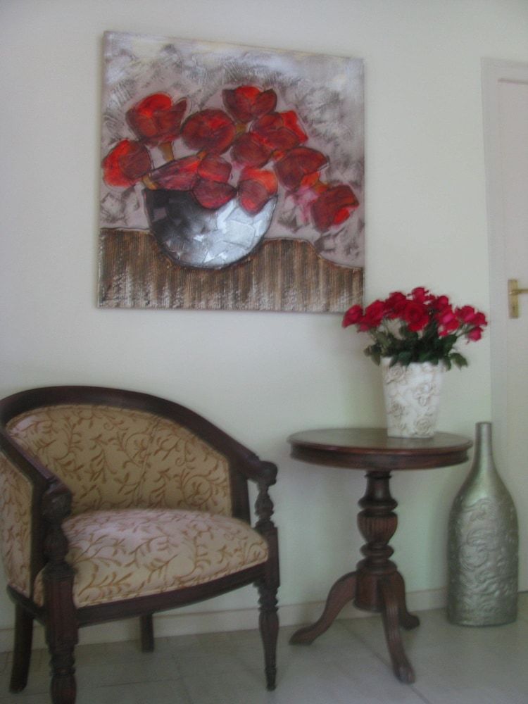 Cherry Berry Guest House 2