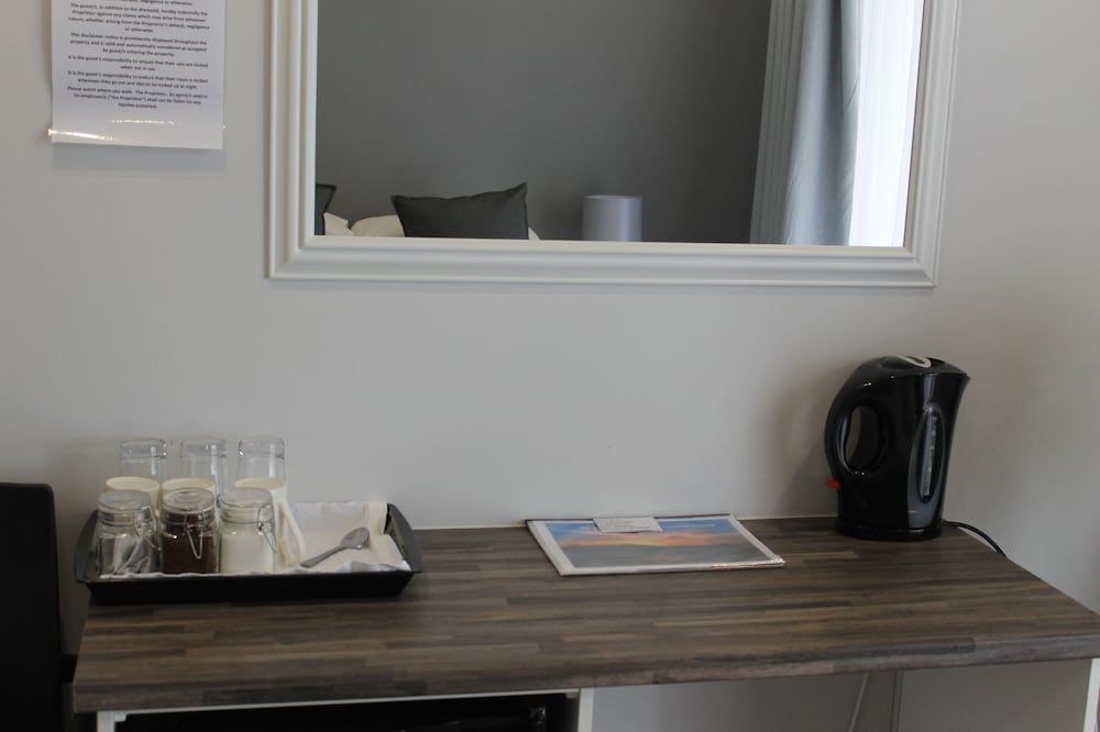 Waterside Accommodation 3