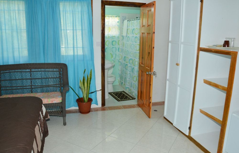 Tropical Paradise View 3