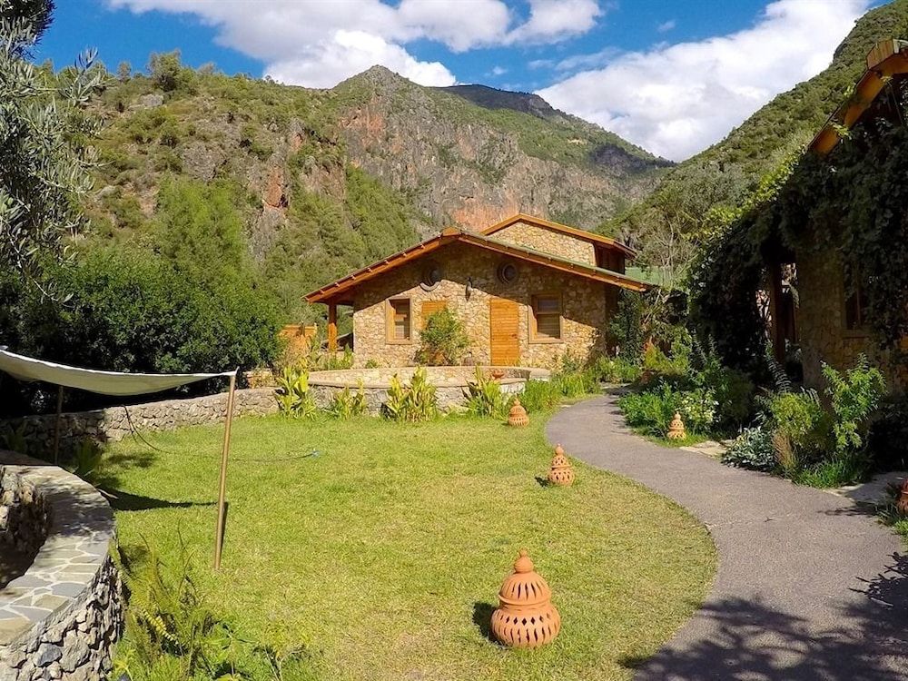 Ermitage D'akchour 2