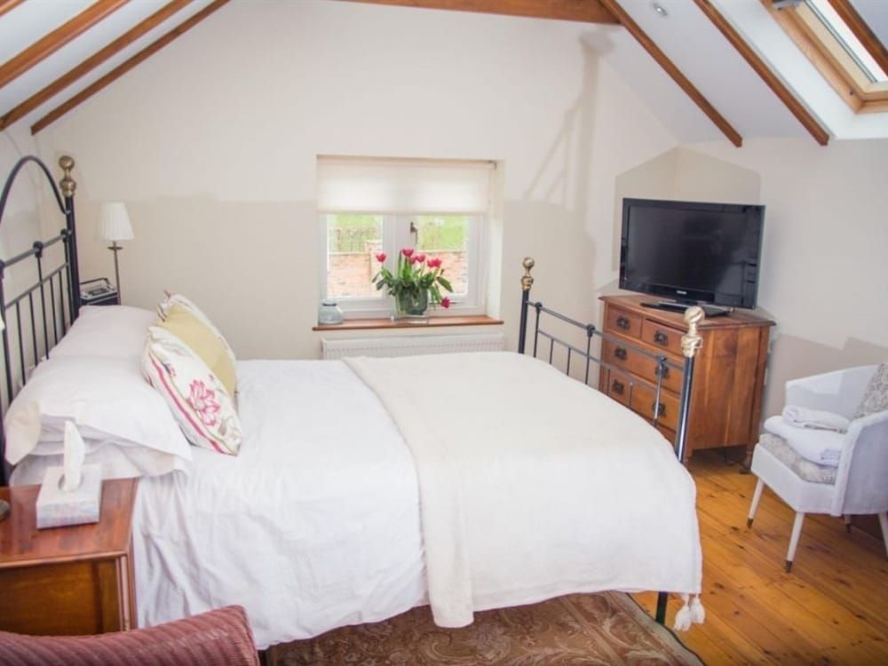 Owl Barn at the Gardens 2