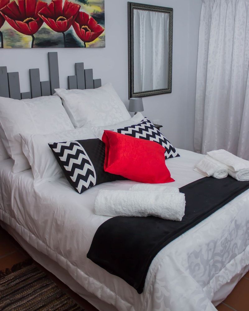 Oppi Hoek Guesthouse 2