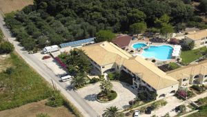 Karavostasi Beach Hotel