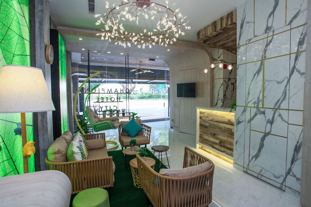 Champion Hotel City 2