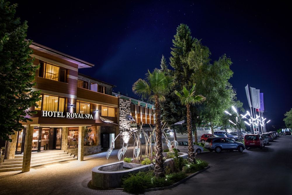 Royal Spa Hotel 4 étoiles à Velingrad
