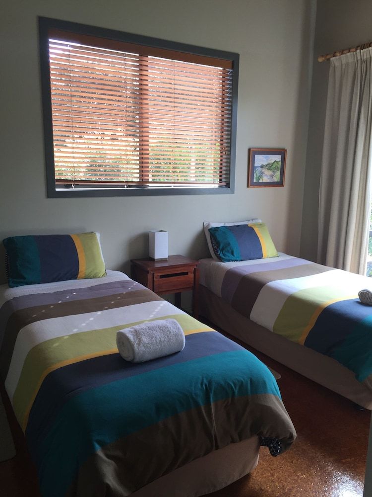 Piha Beachstay - Hostel 2