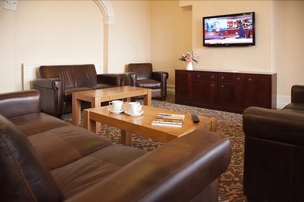 The Auckland Hotel 3