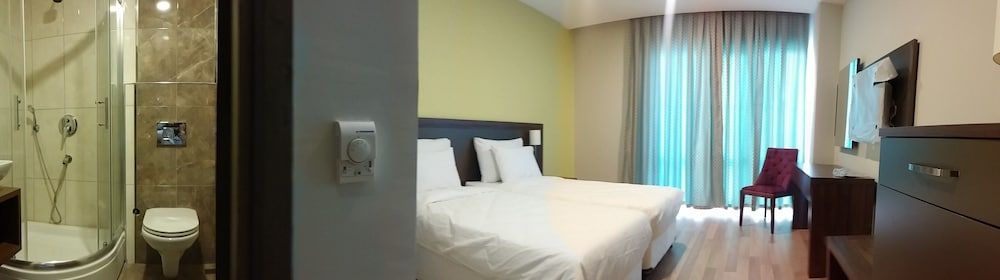 Hawthorn Suites By Wyndham Cerkezkoy 3