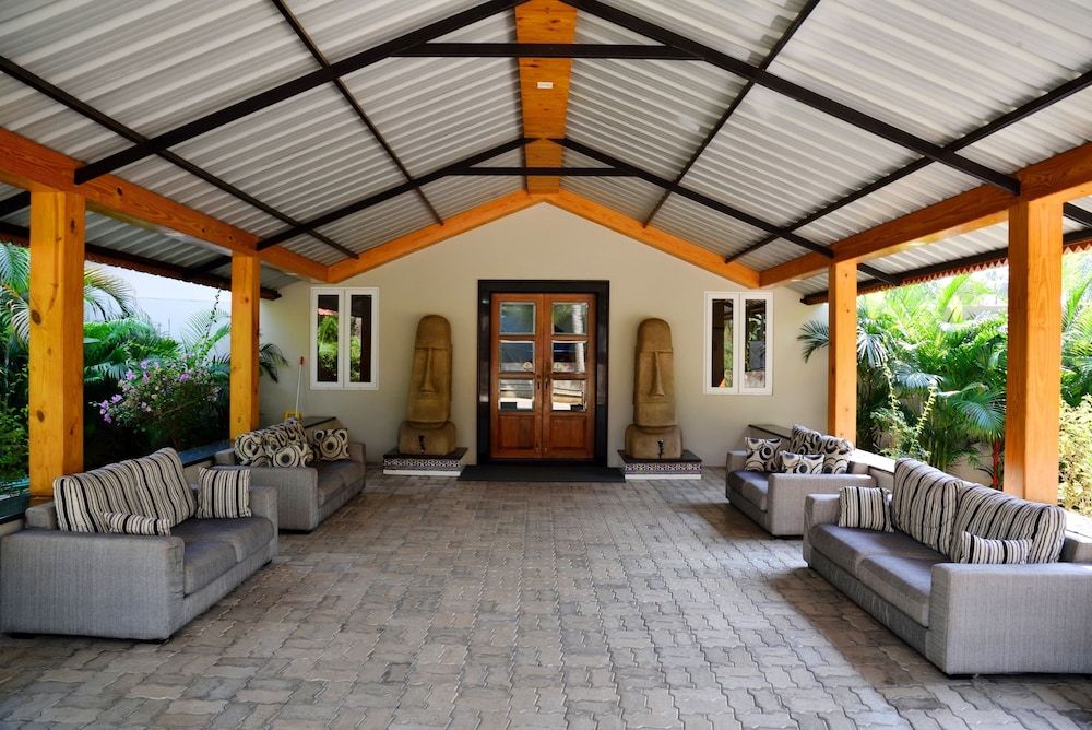 Majestic Beach Comforts 2