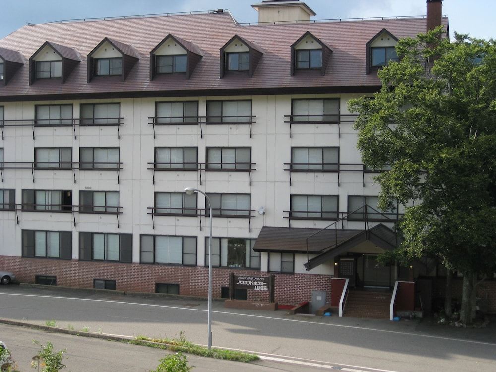 Highland Hotel Sansou