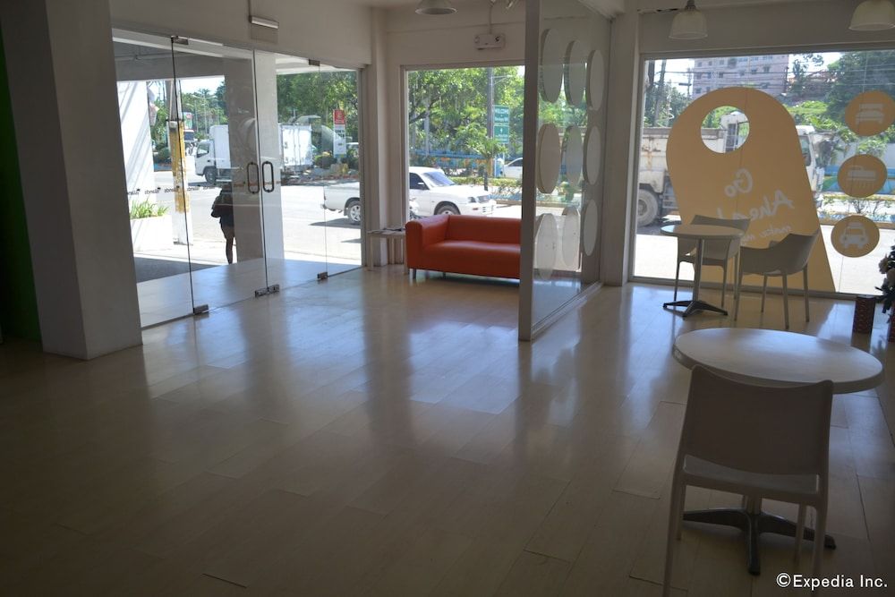 Islands Stays Hotels- Mactan 2