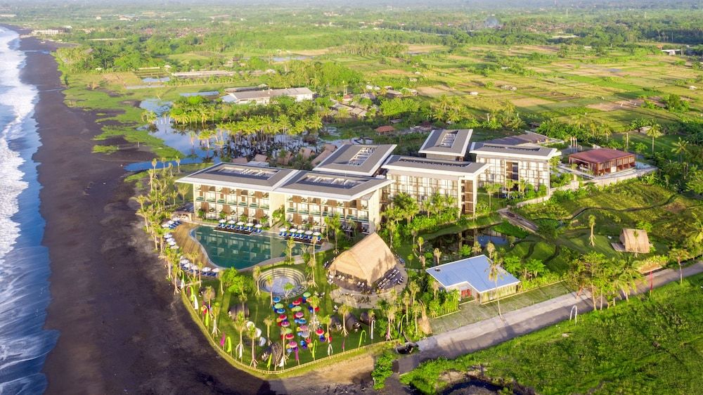 Wyndham Tamansari Jivva Resort 5 étoiles à Banjarangkan