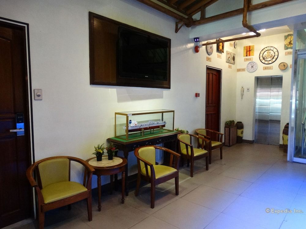 Time Traveller's Hotel 1