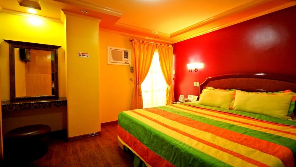 C & L Seaview Hotel 3