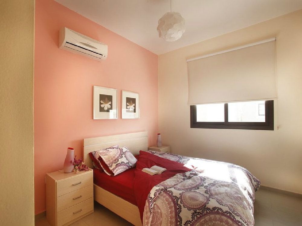 Valentina Townhouse 2