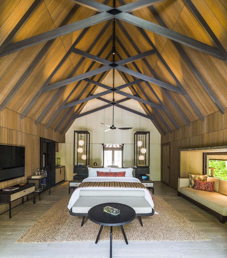 The St. Regis Maldives Vommuli Resort 3