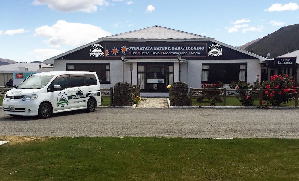 Otematata Eatery Bar and Lodging 2