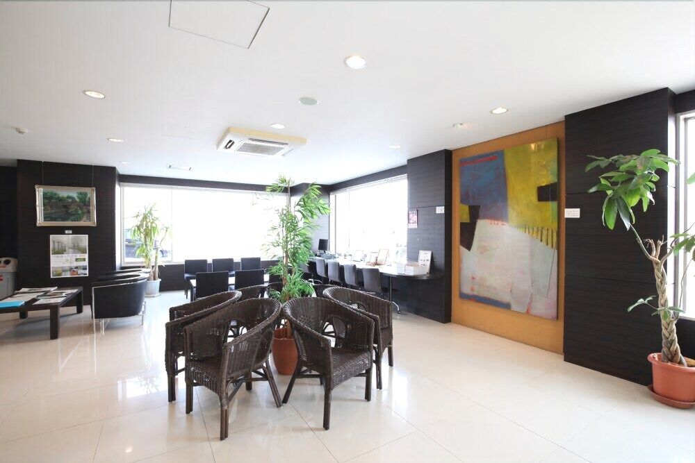 Az Inn Higashiomi Notogawa Ekimae 2