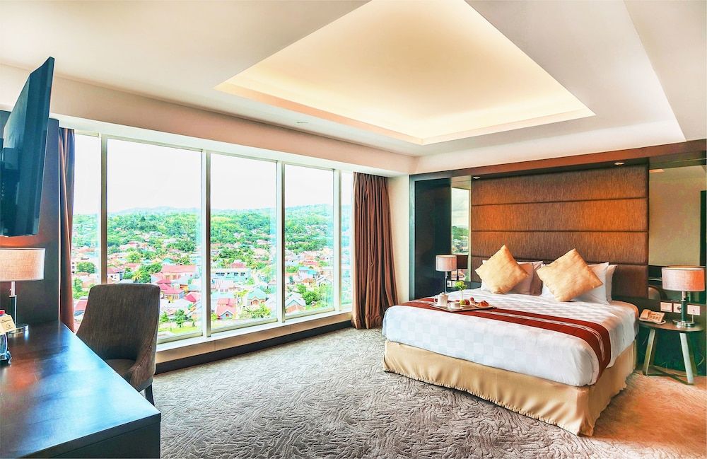 Grand Clarion Kendari 3