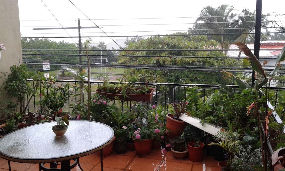 Costa Rica Love Apartments & Rooms