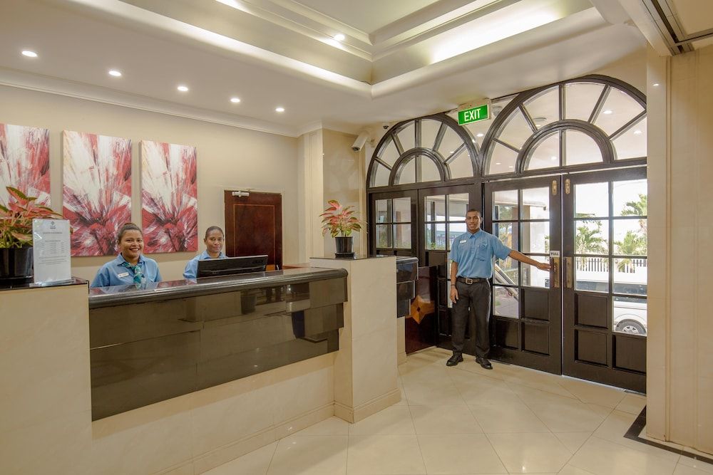 Ela Beach Hotel & Apartments 2