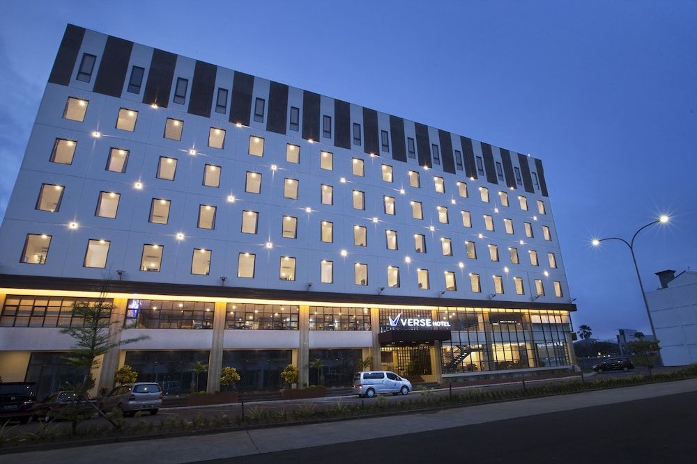 Verse Hotel Cirebon 1