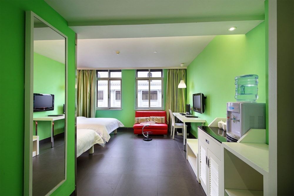 LN White House Hotel 3