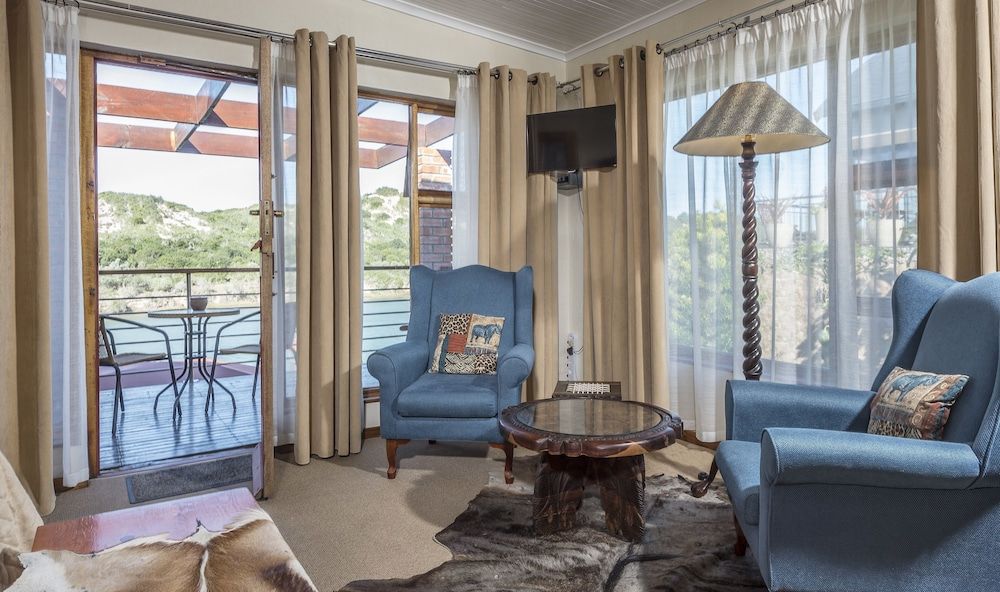 Dungbeetle River Lodge 2