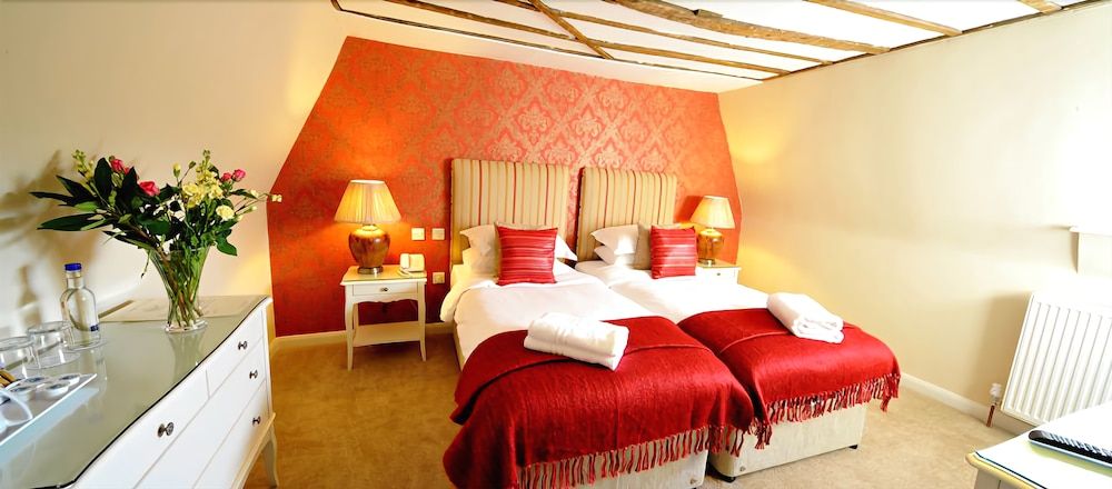 Le Bouchon Brasserie & Hotel 3