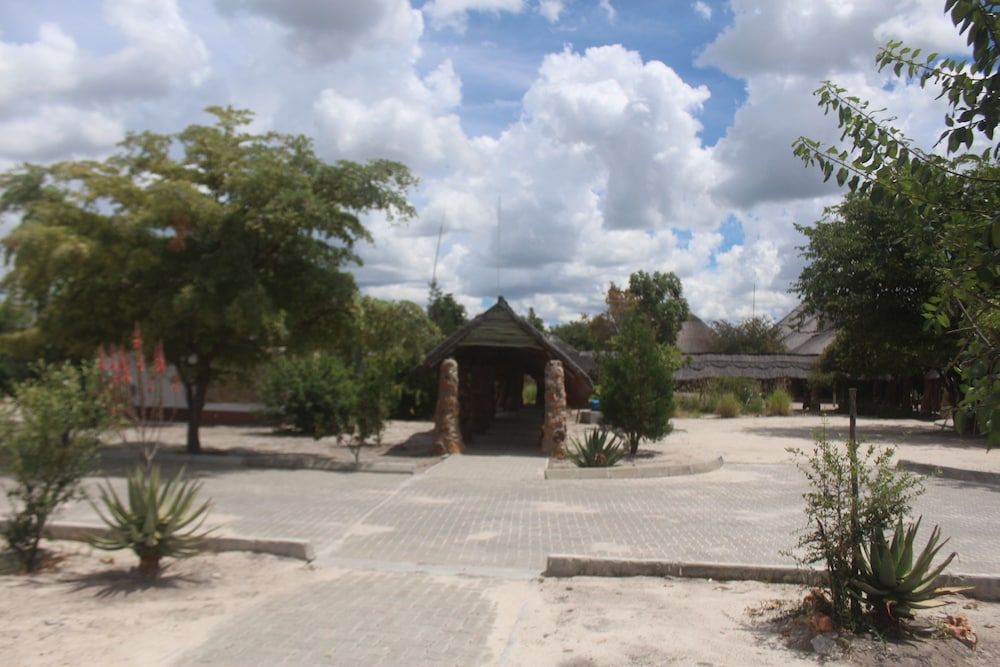 Pelican Lodge and Camping 3