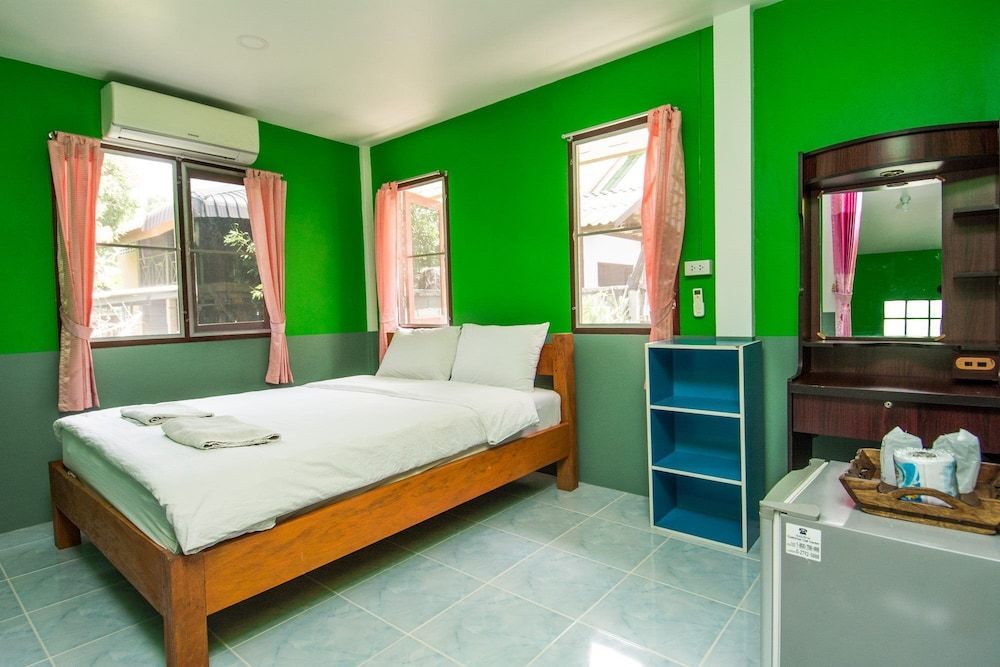 Sarm Mork Guesthouse 3