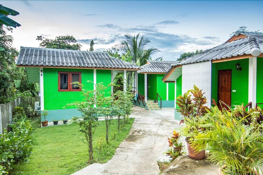 Sarm Mork Guesthouse