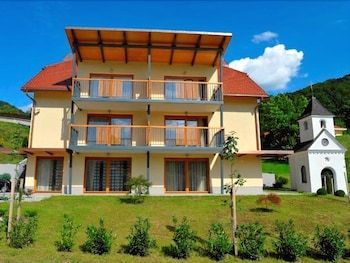 Villa Aina Boutique Hotel 3 étoiles à Laško