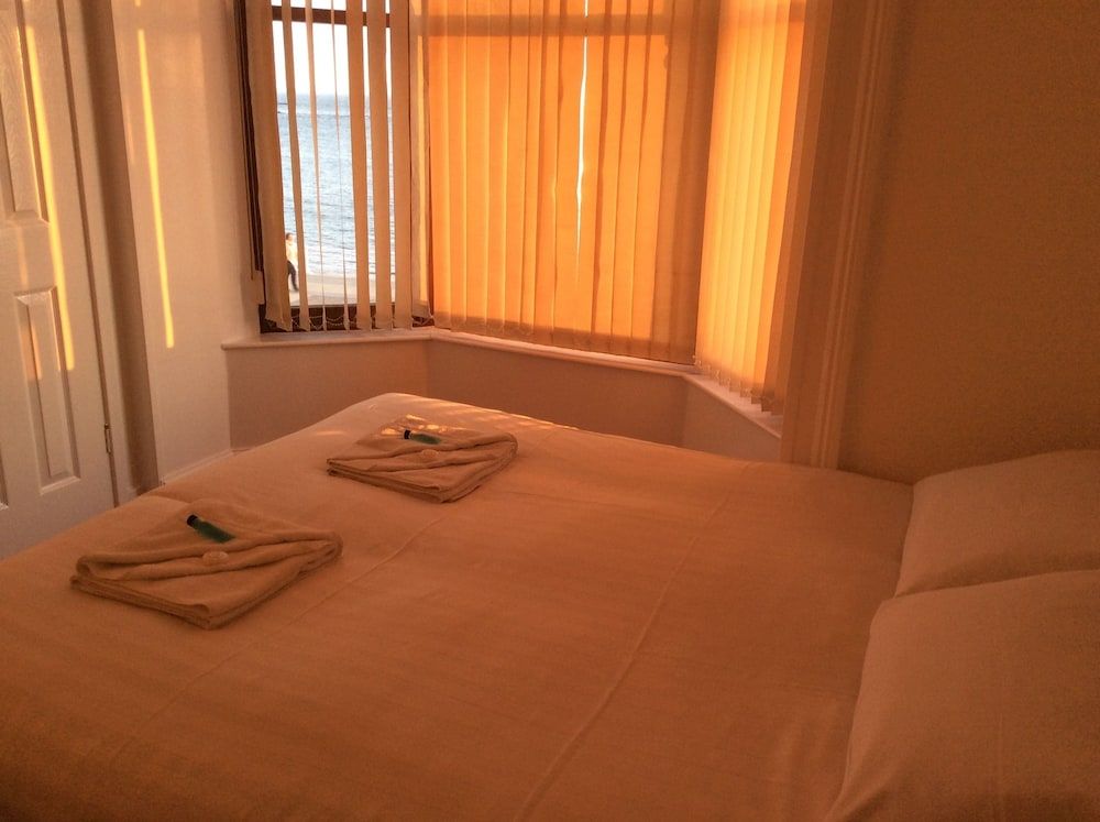 The Cardigan Bay Guest House 2