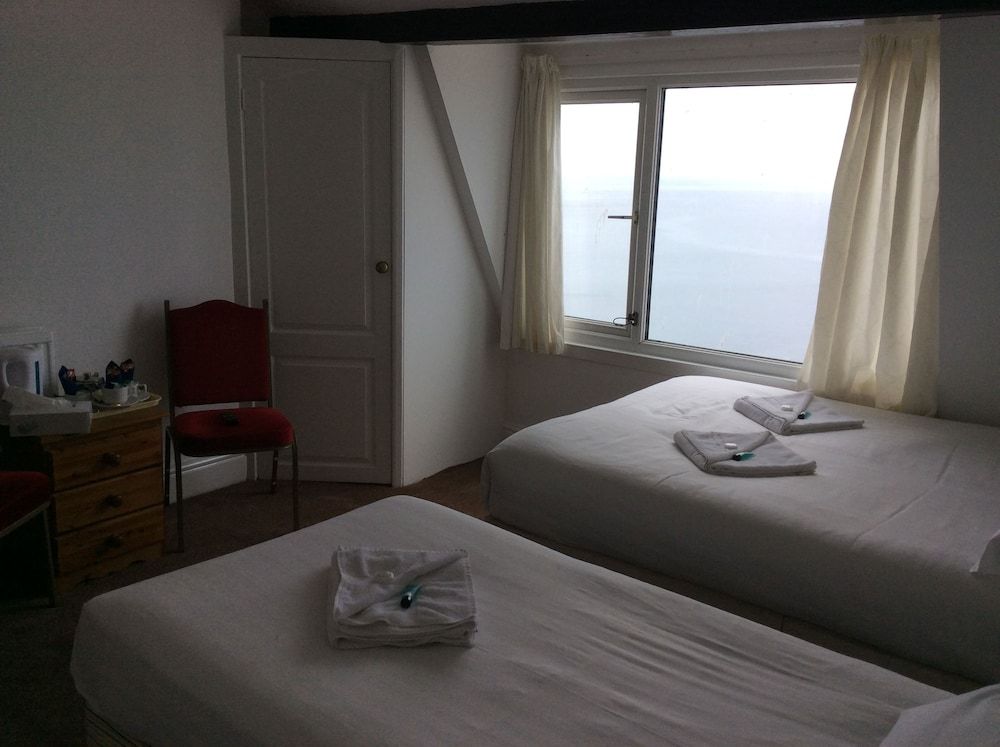 The Cardigan Bay Guest House 3