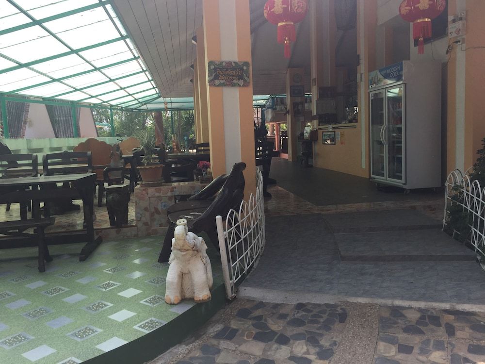 Sam's House Guesthouse 2