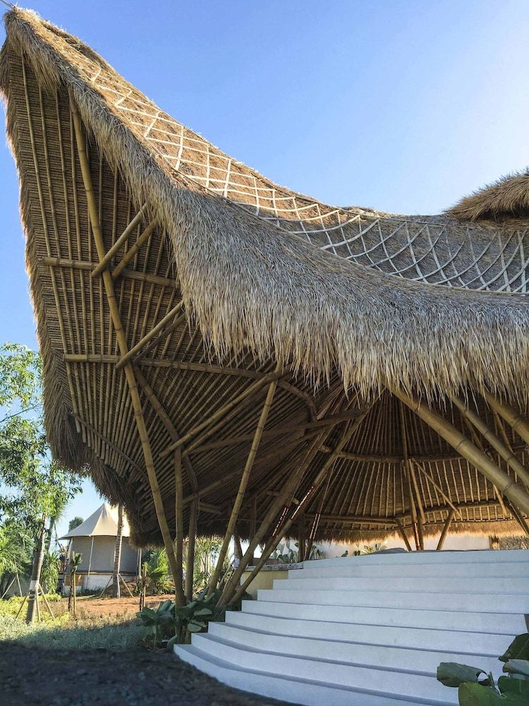 Menjangan Dynasty Resort 3