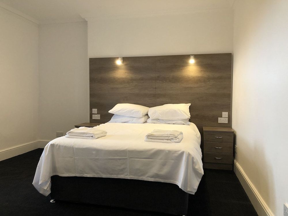 Glasgow Airport Apartments 2