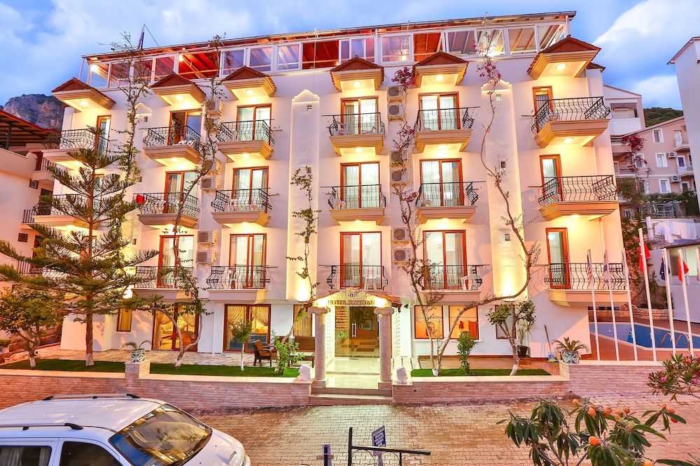 Kayahan 3 estrellas en Kaş