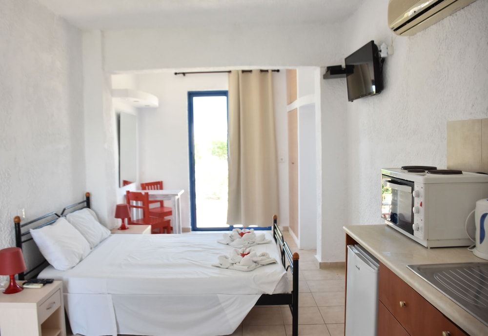 Kiotari Beach Apartments - Studios 3