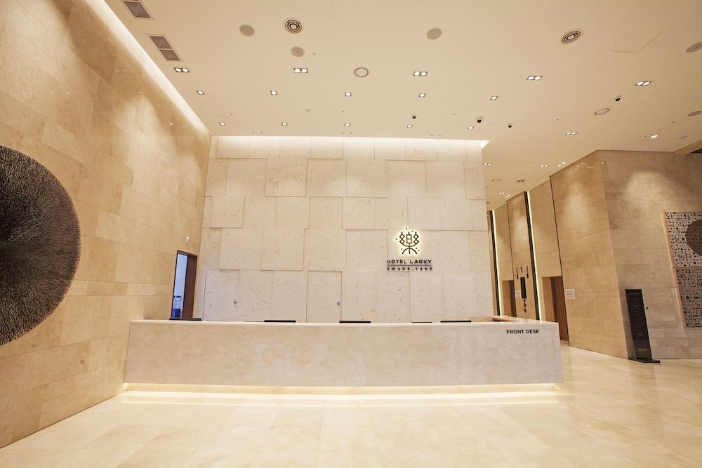 Hotel Lacky Gwangyang 2