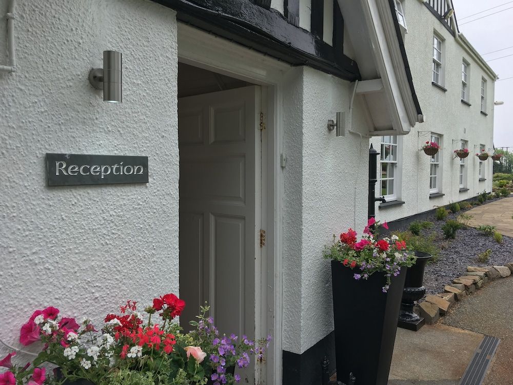 Beggars Reach Hotel 3