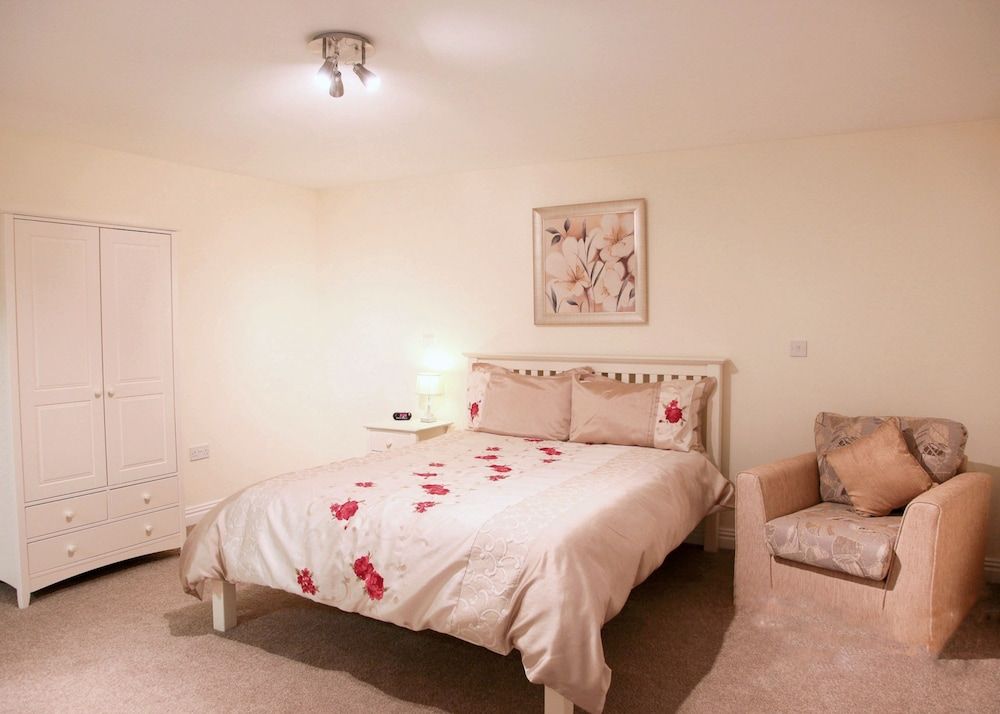 Lumb Farm Country Club 3