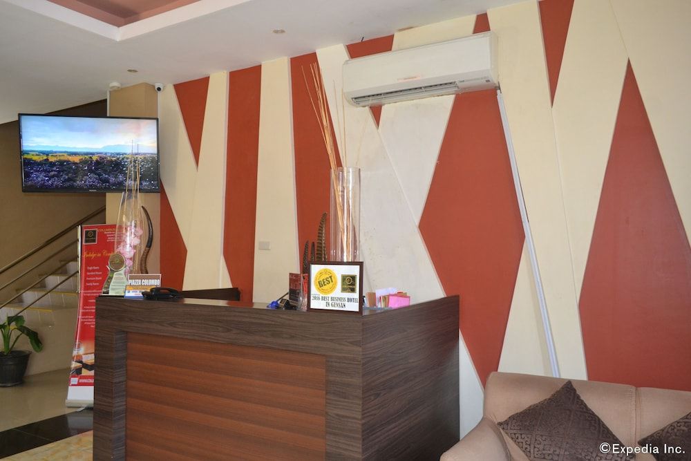 Columbus Plaza Hotel 3