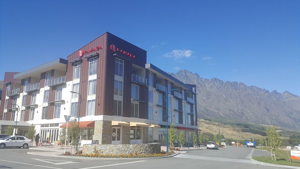 Ramada Hotel & Suites Queenstown Remarkables Park 4 estrellas en Queenstown