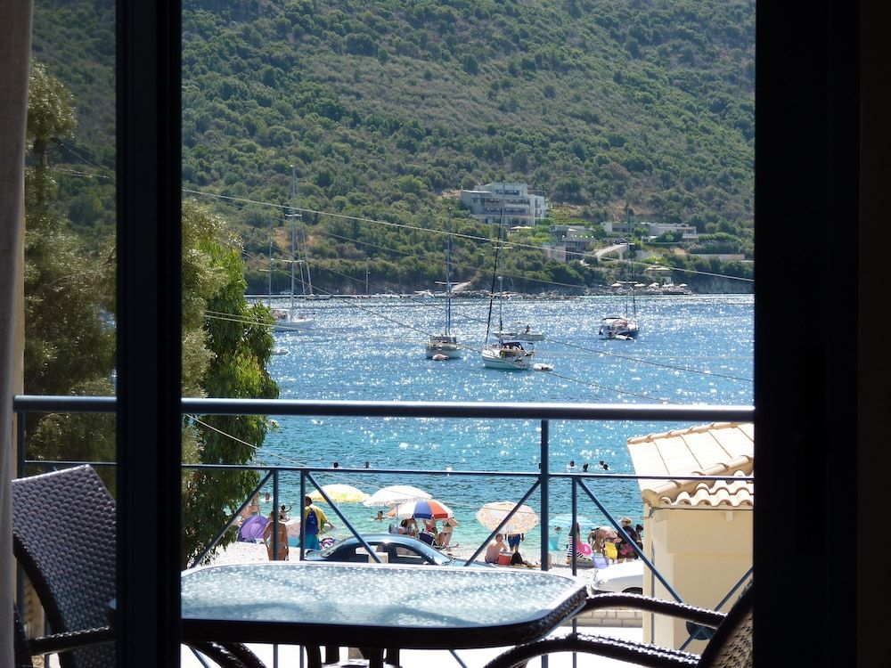 Ilianthos Apartments & Studios 1